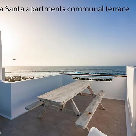Frontline * La Santa